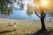 Lago Maggiore, la guerra dell’acqua: turismo contro agricoltura sui livelli